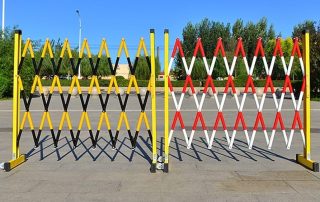 Temporary Isolation | Metal Telescopic Fence | Durable metal telescopic safety fence, galvanized rustproof, flexible length, suitable for industrial site and warehouse temporary isolation