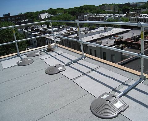 Fall Protection | Roof Guardrail | Galvanized roof safety guardrail, CE certified, modular installation, 10-year warranty, suitable for rooftop fall protection and construction site safety
