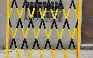 Temporary Isolation | Expandable Fence Barrier | Expandable safety fence barrier, lightweight, easy to move, suitable for temporary area isolation and crowd control