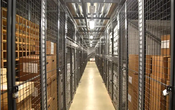 Industrial Protection | Industrial Safety Fencing | Galvanized rustproof industrial safety fencing, CE certified, modular installation, 10-year warranty, impact resistant, suitable for factory warehouse machine guard and perimeter protection