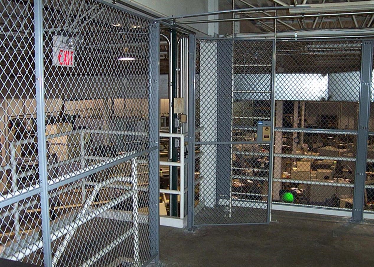 Industrial Protection | Industrial Safety Fencing | Galvanized rustproof industrial safety fencing, CE certified, modular installation, 10-year warranty, impact resistant, suitable for factory warehouse machine guard and perimeter protection