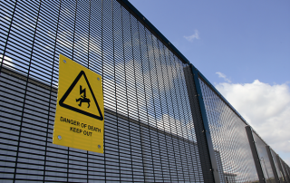 Industrial Protection | Industrial Safety Fencing | Galvanized rustproof industrial safety fencing, CE certified, modular installation, 10-year warranty, impact resistant, suitable for factory warehouse machine guard and perimeter protection