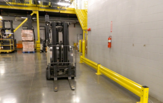Traffic Protection | Heavy Duty Guardrail | High strength heavy duty guardrail, galvanized rustproof, CE certified, 10-year warranty, impact resistant, suitable for factory road, warehouse traffic and industrial site safety protection