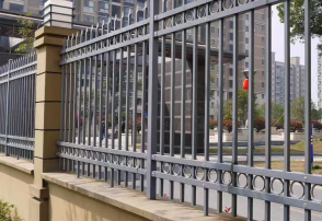 Product Supply | Metal Fence | High quality galvanized metal fence, CE certified, modular installation, 10-year warranty, suitable for industrial, commercial and residential security applications