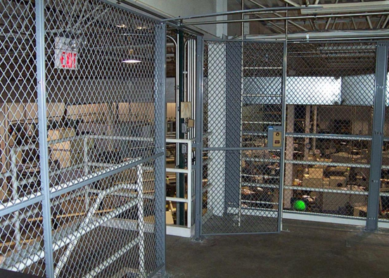 Warehouse Isolation | Wire Mesh Cage Panel | Galvanized wire mesh cage panel, high strength, modular installation, 10-year warranty, suitable for warehouse security fence and storage area isolation