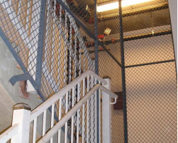 Warehouse Isolation | Wire Mesh Cage Panel | Galvanized wire mesh cage panel, high strength, modular installation, 10-year warranty, suitable for warehouse security fence and storage area isolation