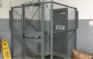 Warehouse Isolation | Wire Mesh Cage Panel | Galvanized wire mesh cage panel, high strength, modular installation, 10-year warranty, suitable for warehouse security fence and storage area isolation