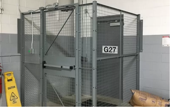 Warehouse Isolation | Wire Mesh Cage Panel | Galvanized wire mesh cage panel, high strength, modular installation, 10-year warranty, suitable for warehouse security fence and storage area isolation