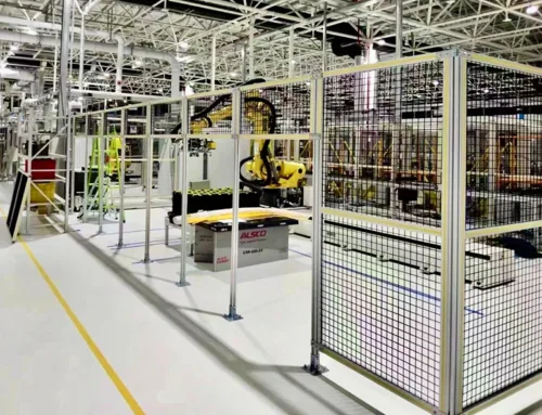 Cercas de proteção de máquinas para zonas restritas de AGV e AMR: acesso controlado para fábricas de tráfego misto