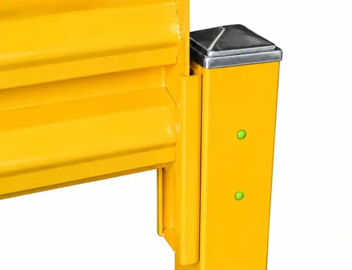 Le ringhiere di sicurezza verniciate si arrugginiscono al molo in due anni — i dock costieri necessitano di acciaio ondulato zincato a caldo